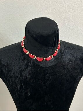 Lisner Red Lucite Gold Tone Choker Necklace Vintage Signed